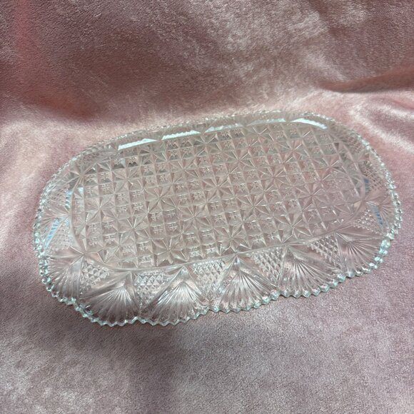 Vintage Relish Tray With Intricate Diamond & Fan Design - Picture 3 of 4